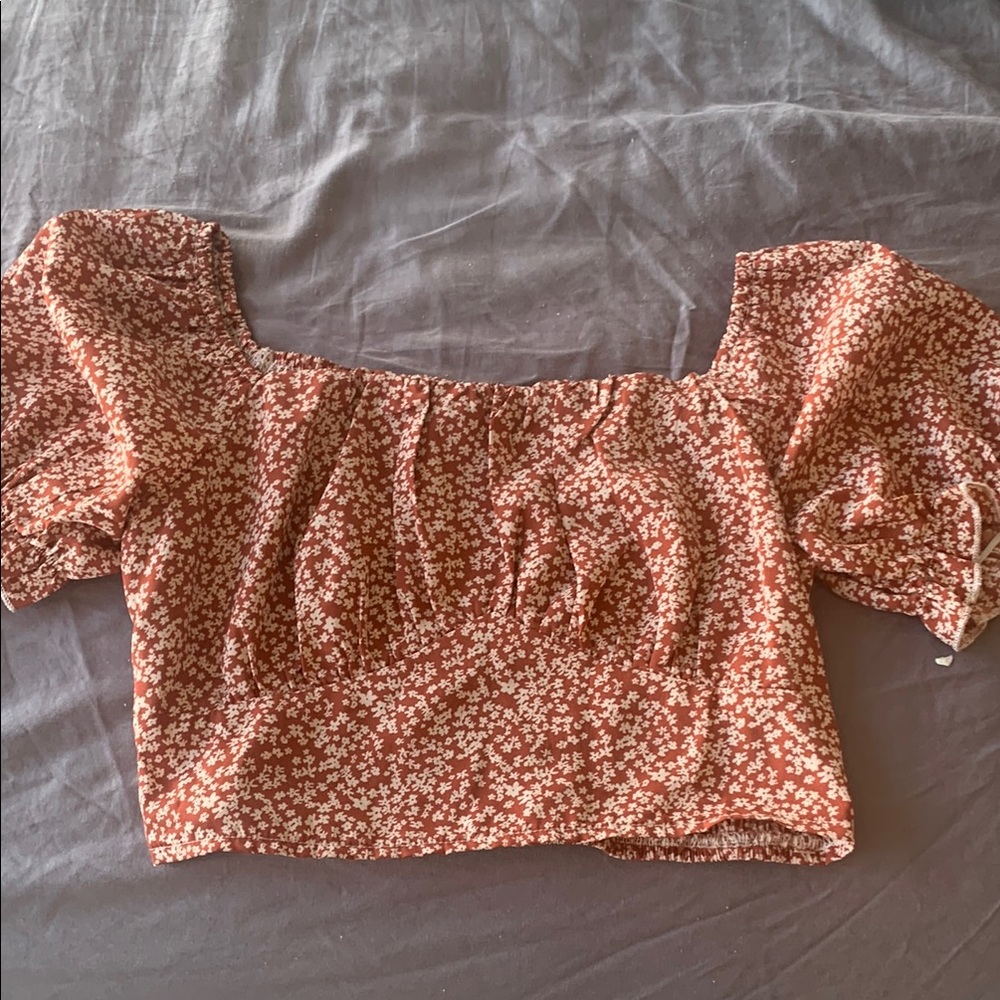 Floral Puff Sleeve Top, New without tags. Never worn